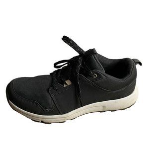 Decathlon Women's Quechua Black NH150 Running Shoes